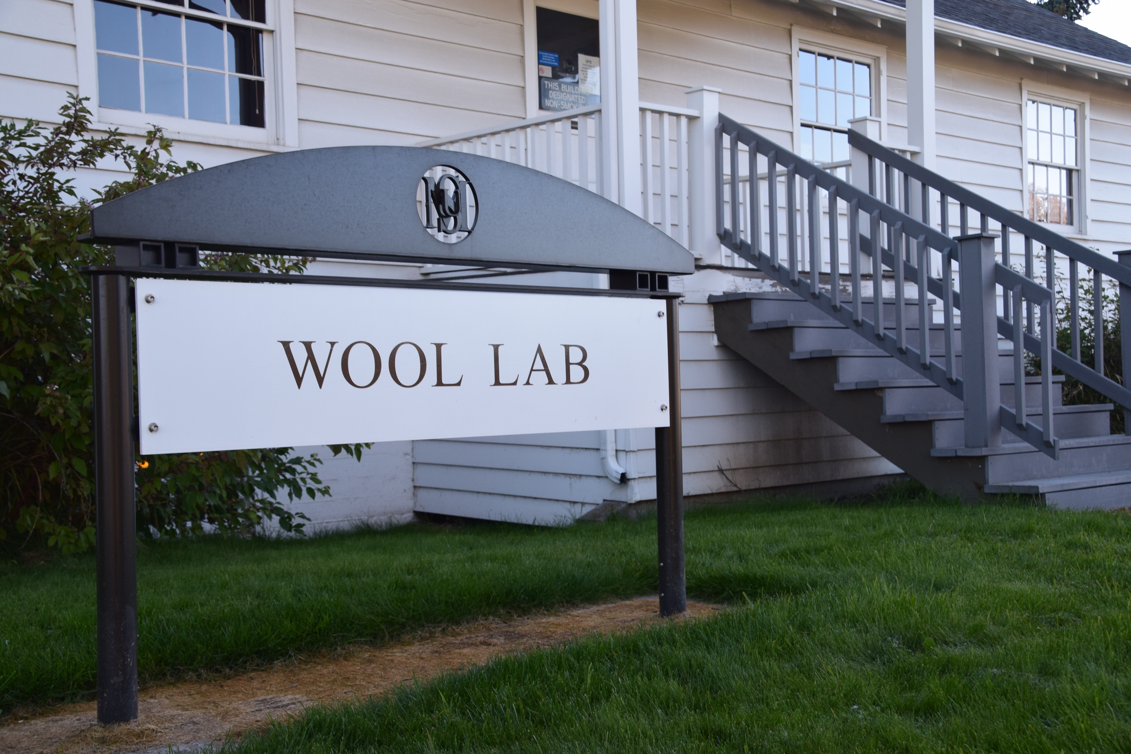 A sign that reads wool lab
